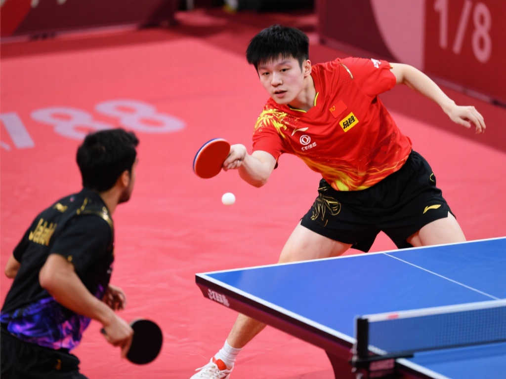 乒乓球世界杯男单1／8决赛：王楚钦强势4-1击败贾哈，挺进八强