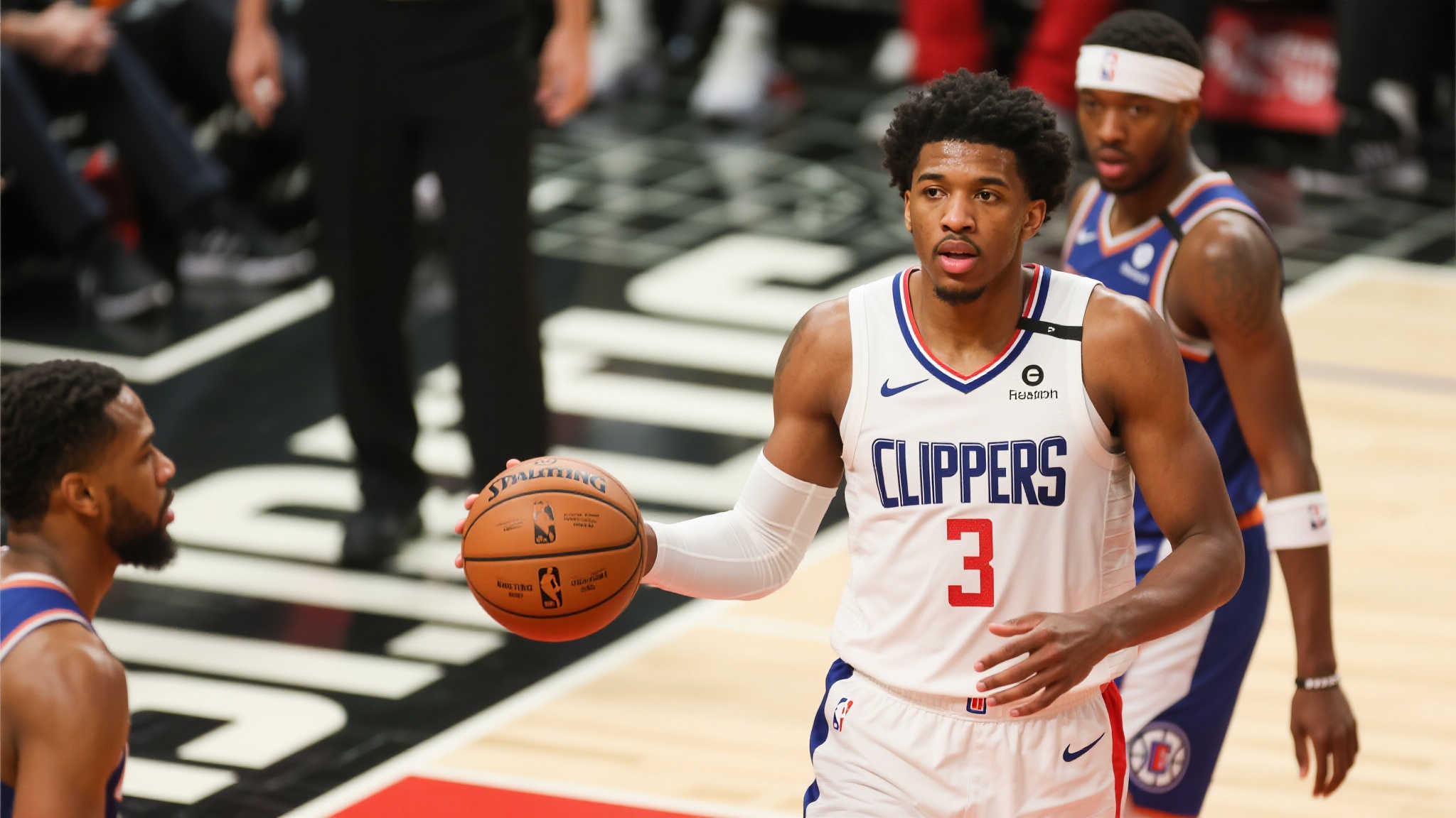 内史密斯表现低迷，犯满离场仅得3分贡献防守数据